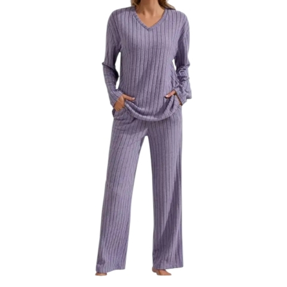Women's Lavender Ribbed Lounge Set - Picture 3 of 6